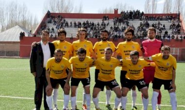 Bayburt Grup Özel İdare Gençlikspor Şampiyon