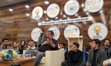 Hayati İnanç Bayburt'ta söyleşi programına katıldı