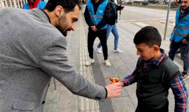 24 Kasım öğretmenler gününde anlamlı hareket